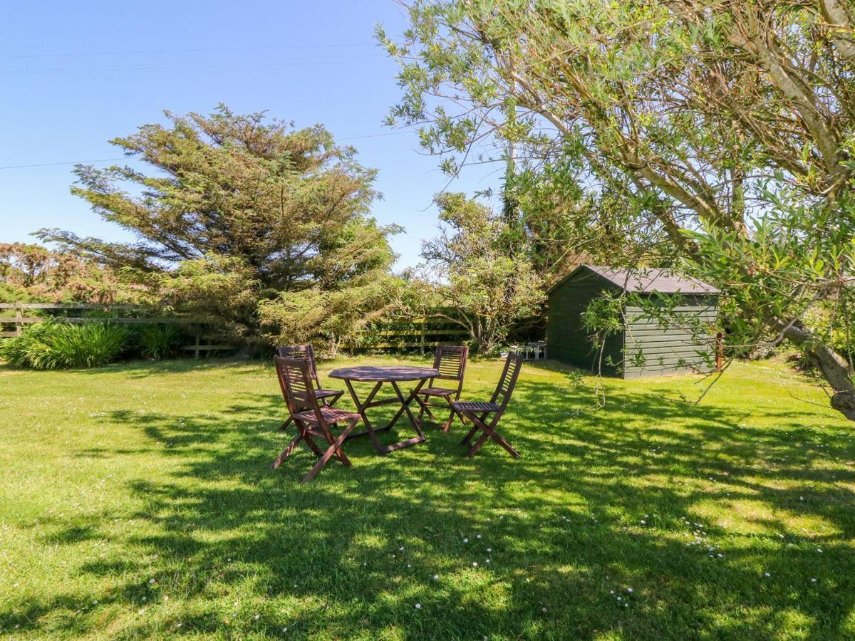 فيلا هوليهيدفي Charming 2 Bed House Near Rhoscolyn Discounts For المظهر الخارجي الصورة