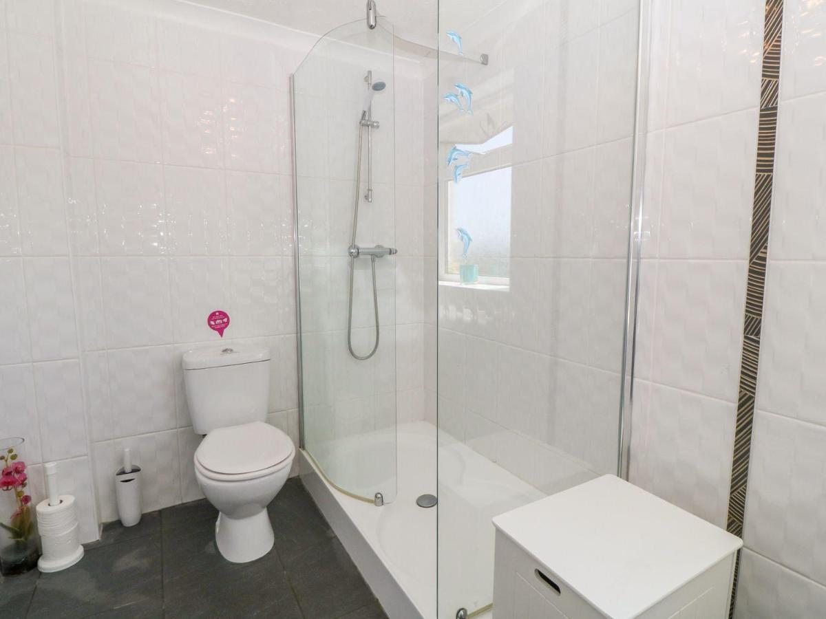 فيلا هوليهيدفي Charming 2 Bed House Near Rhoscolyn Discounts For المظهر الخارجي الصورة