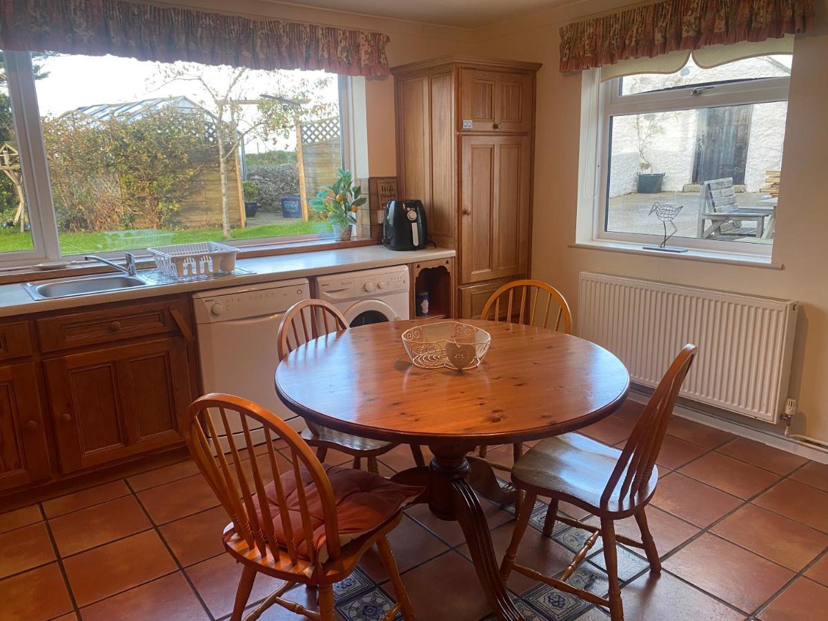 فيلا هوليهيدفي Charming 2 Bed House Near Rhoscolyn Discounts For المظهر الخارجي الصورة